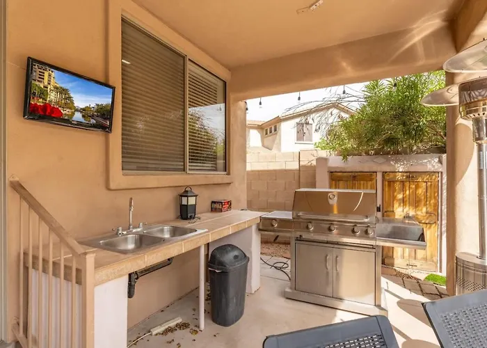 Beautiful Vacation Near Attractions Holiday home *