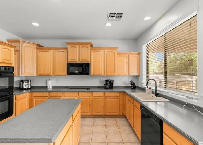 Holiday home Beautiful Vacation Near Attractions