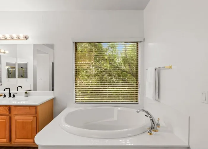 Beautiful Vacation Near Attractions * Goodyear